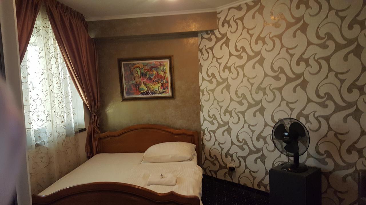 Hotel Kotva Братислава Экстерьер фото
